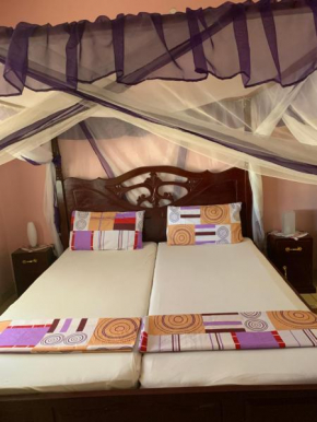 ZURI Homestay WIFI & Ocean BREEZE !!
